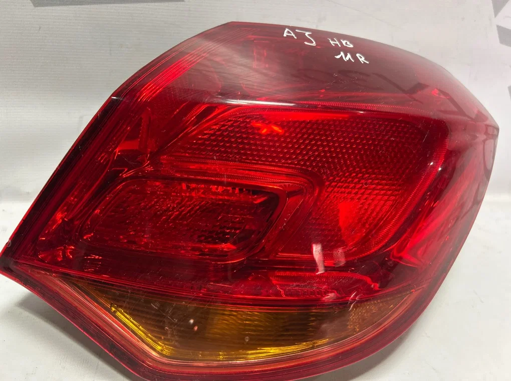 Фонарь задний правый наружный Opel Astra J - миниатюра 3