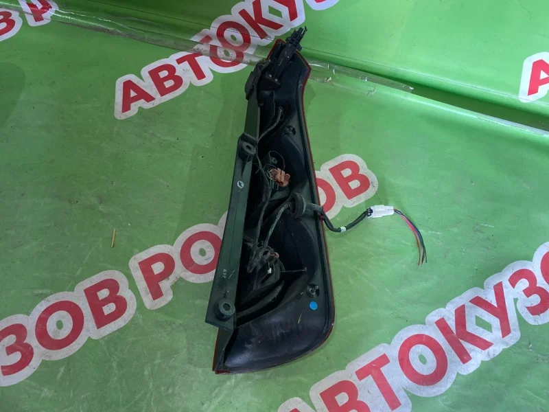 Фонарь задний левый Nissan Note E11 1.4 2006 - миниатюра 4