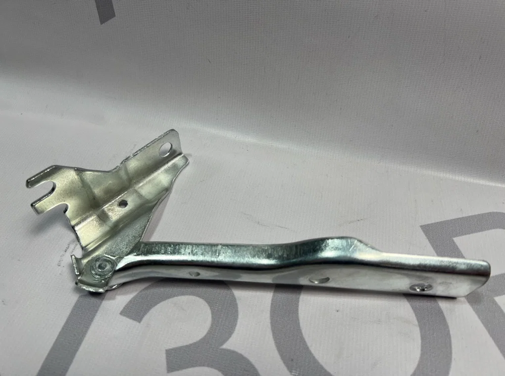 Петля капота правая Volkswagen polo 5 2010-2021 - миниатюра 5