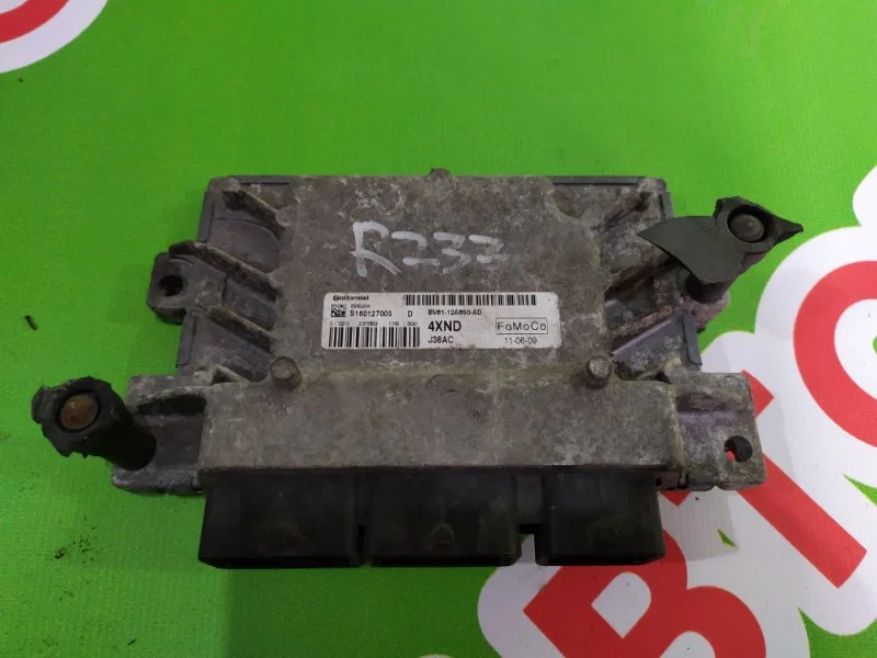Блок управления двигателем Ford Focus 3 1.6 2011