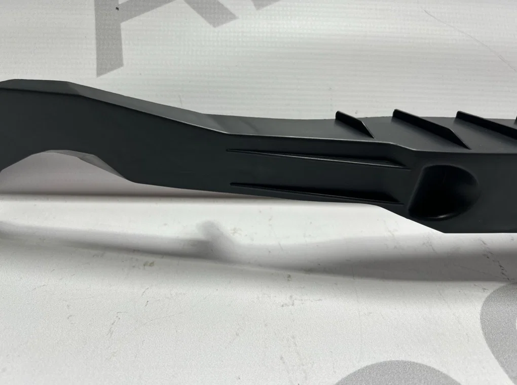Кронштейн фары правый Opel Astra J 2010-2015 - миниатюра 6
