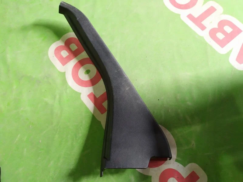 Накладка (кузов внутри) Ford Focus 2 2005-2011 - изображение 1