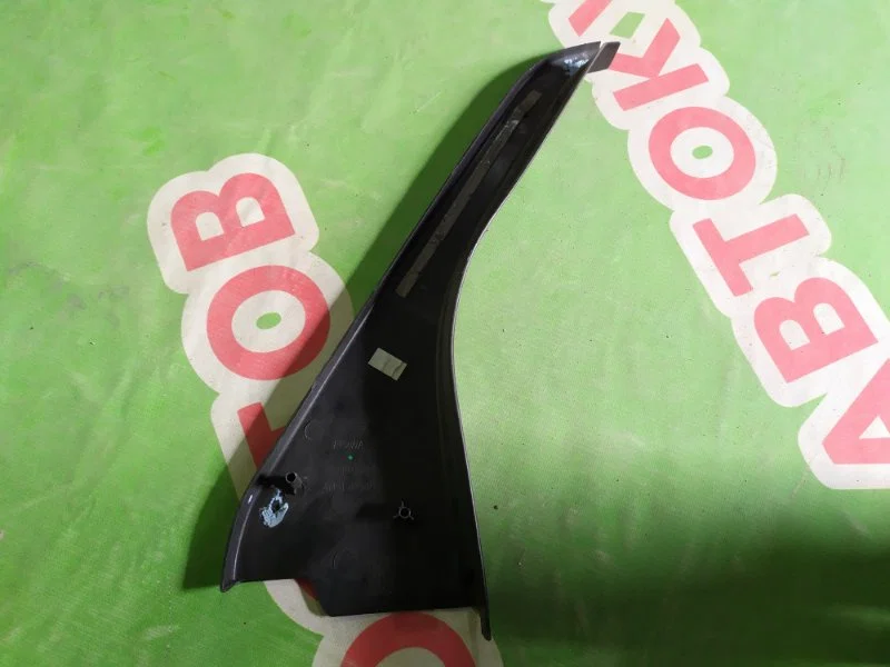 Накладка (кузов внутри) Ford Focus 2 2005-2011 - миниатюра 2