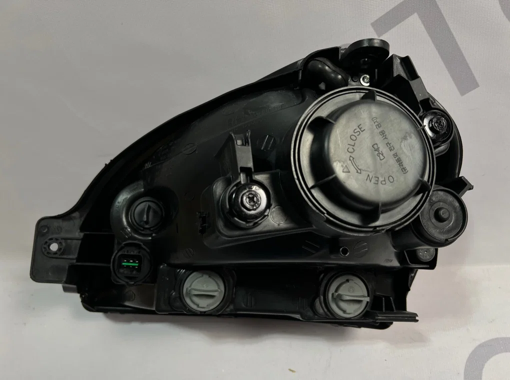 Фара правая Hyundai Tucson 2004-2009 - миниатюра 7