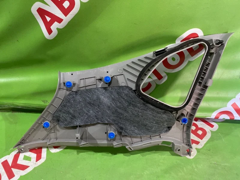 Обшивка стойки задняя правая Kia Ceed 2 JD - миниатюра 2
