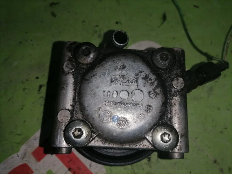Насос гидроусилителя Ford Focus 2 2005 - 2011 - миниатюра 7