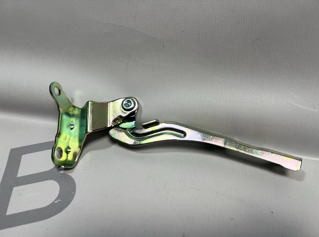 Петля капота правая Kia Rio 2 2005 - 2011 - миниатюра 2