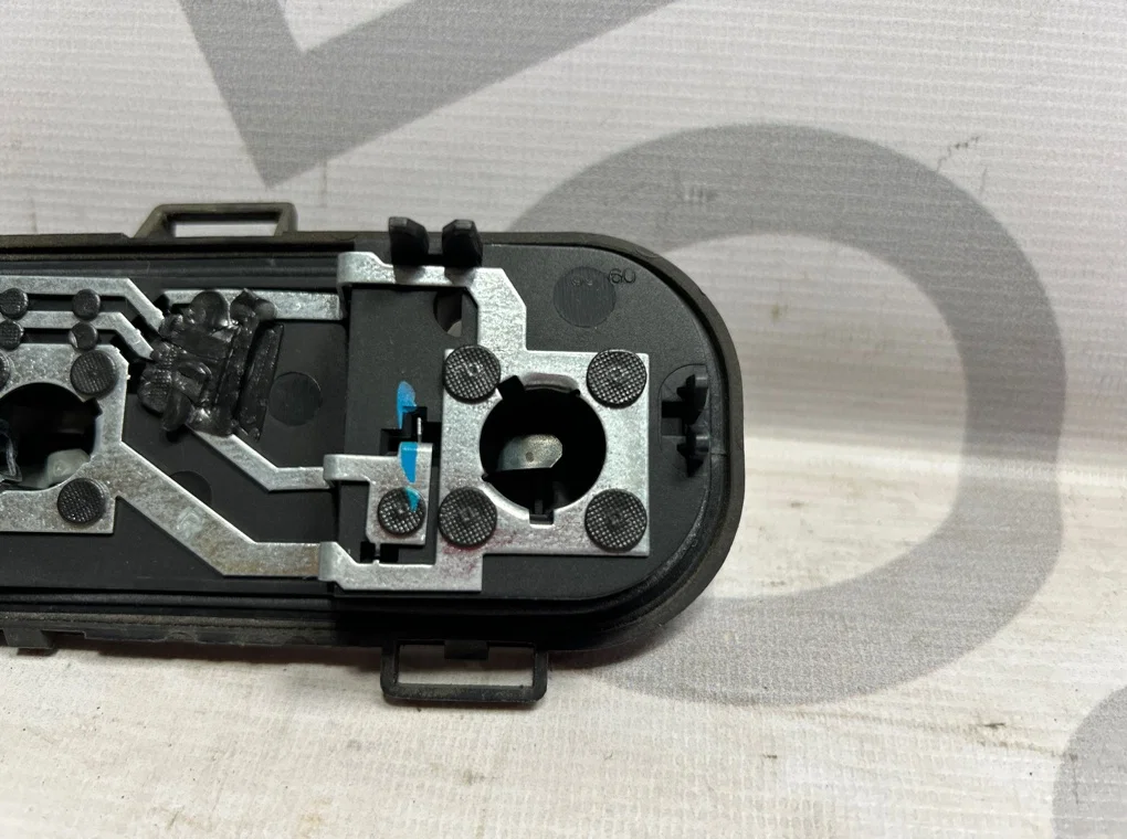 Плата фонаря заднего правого Nissan Qashqai J10 - миниатюра 6