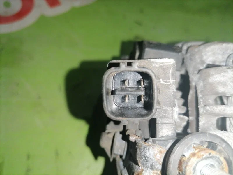 Генератор Toyota Corolla E120 2001-2007 - миниатюра 4
