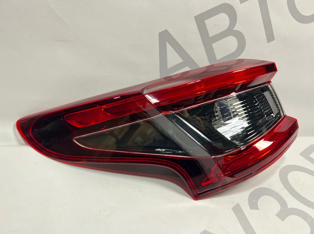 Фонарь задний левый наружный Nissan Qashqai J11 - миниатюра 2