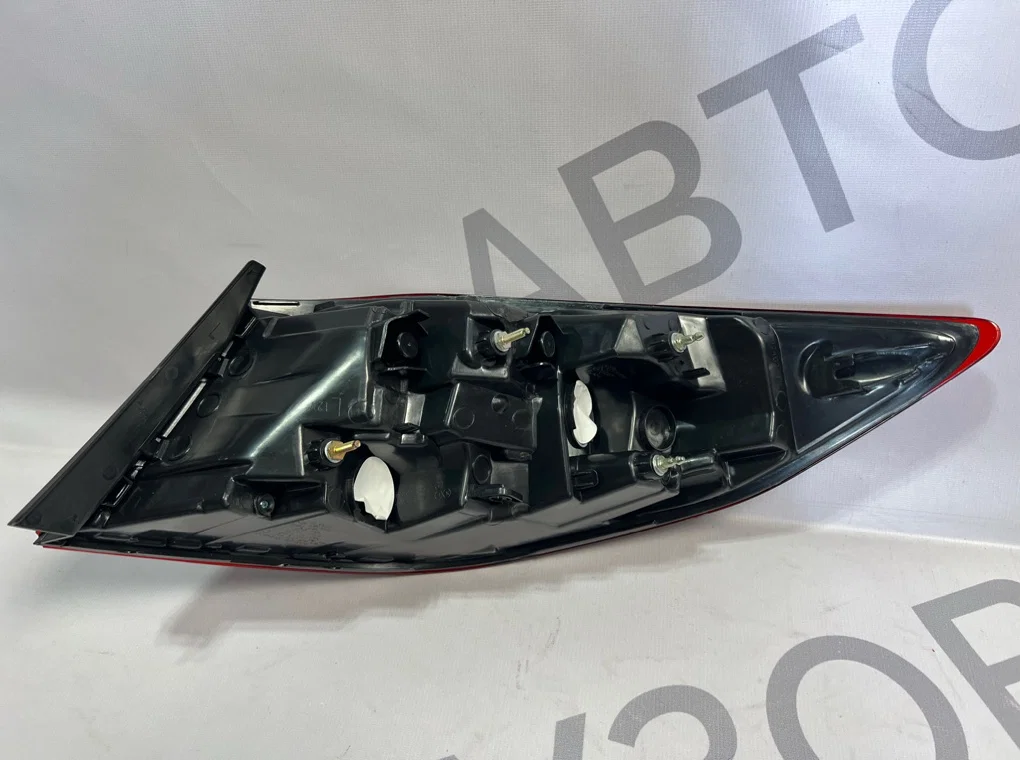 Фонарь задний левый наружный Hyundai Elantra 6 - миниатюра 7