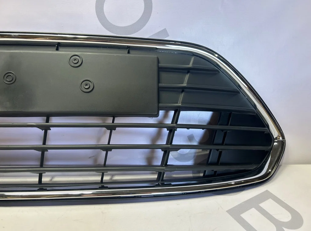 Решетка в бампер центральная Ford Mondeo 4 - миниатюра 5