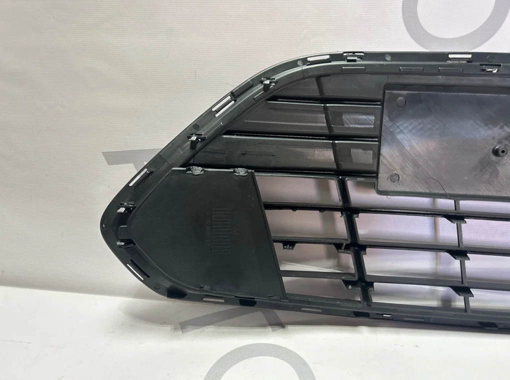 Решетка в бампер центральная Ford Mondeo 4 - миниатюра 7