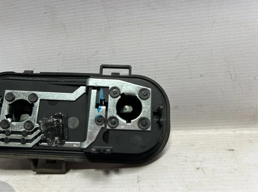 Плата фонаря заднего левого Nissan Qashqai J10 - миниатюра 6