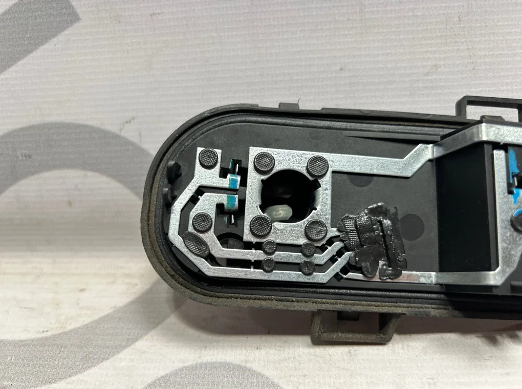 Плата фонаря заднего левого Nissan Qashqai J10 - миниатюра 7