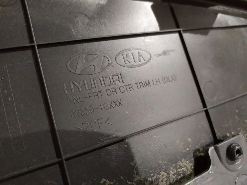 Обшивка двери передней левой Kia Rio 2 2005-2011 - миниатюра 3