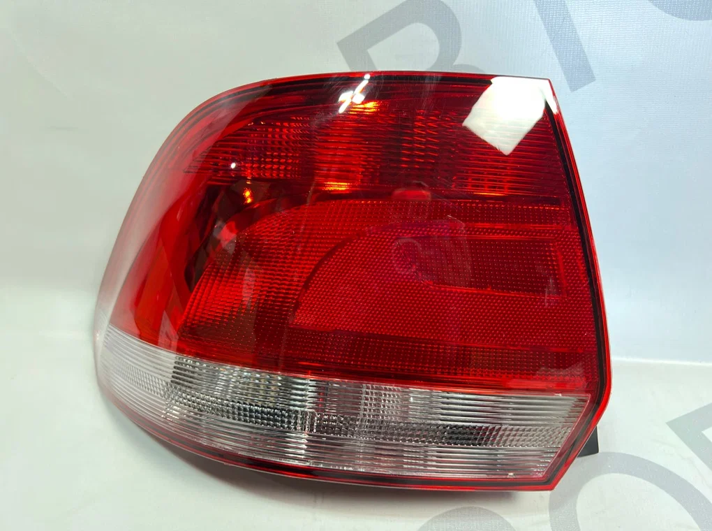 Фонарь задний левый Volkswagen Polo SED RUS - миниатюра 2