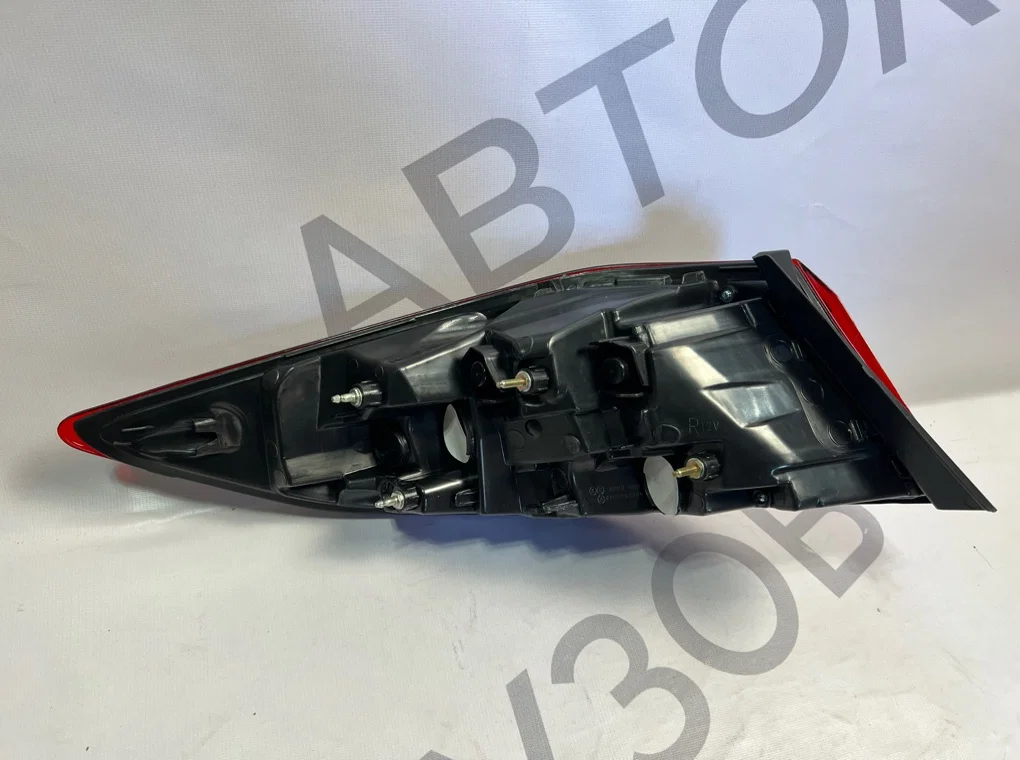 Фонарь задний правый наружный Hyundai Elantra 6 - миниатюра 7