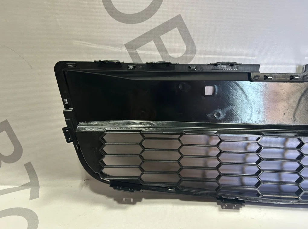 Решетка радиатора Chevrolet Aveo T300 2011- - миниатюра 7
