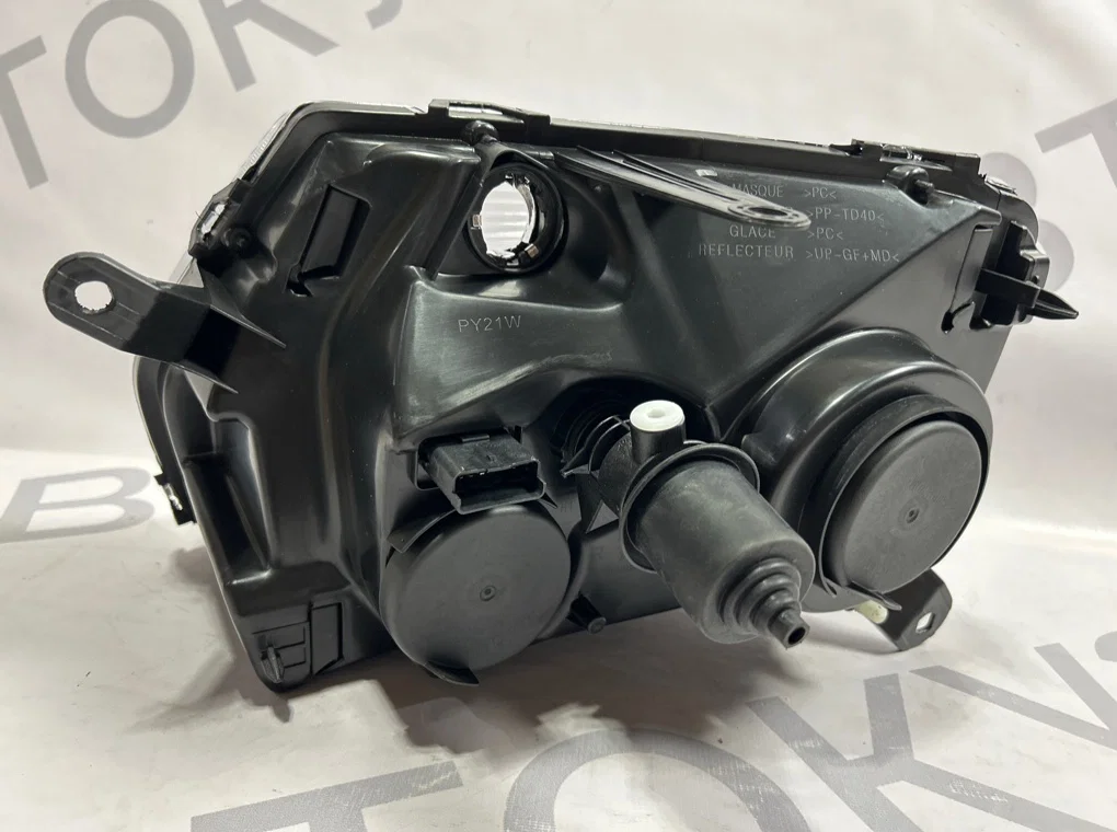 Фара правая Renault Duster 2010-2015 - миниатюра 5