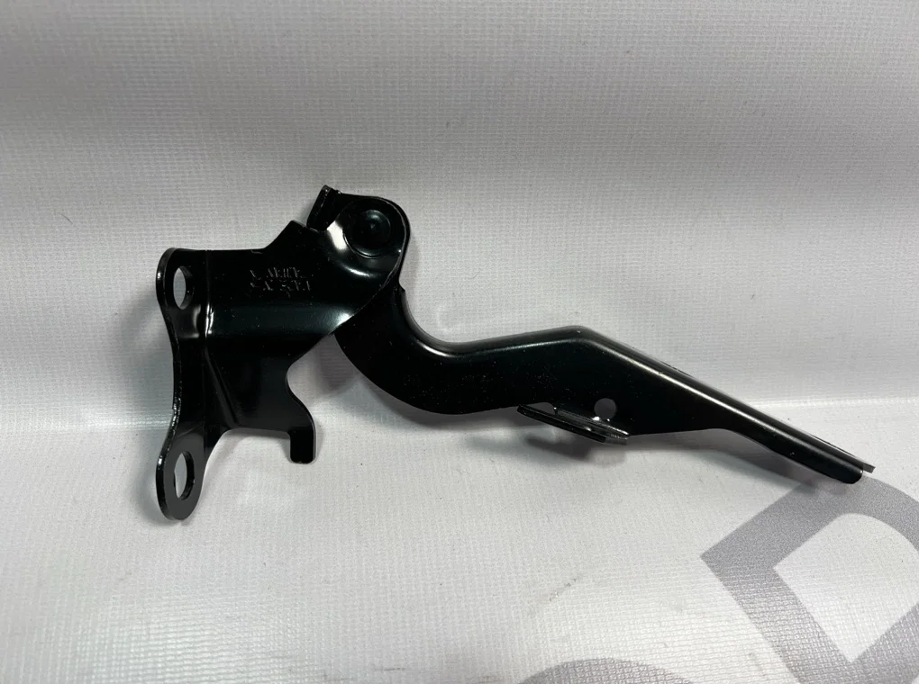 Петля капота правая Toyota Avensis 2 2003-2008 - миниатюра 4