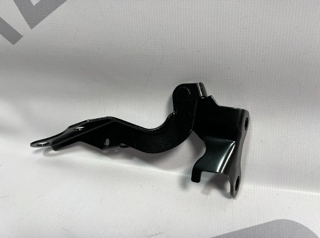 Петля капота правая Toyota Avensis 2 2003-2008 - миниатюра 7