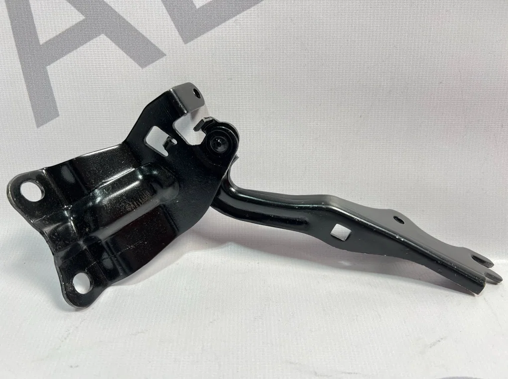 Петля капота правая Mazda 3 BL 2009-2013 - изображение 1