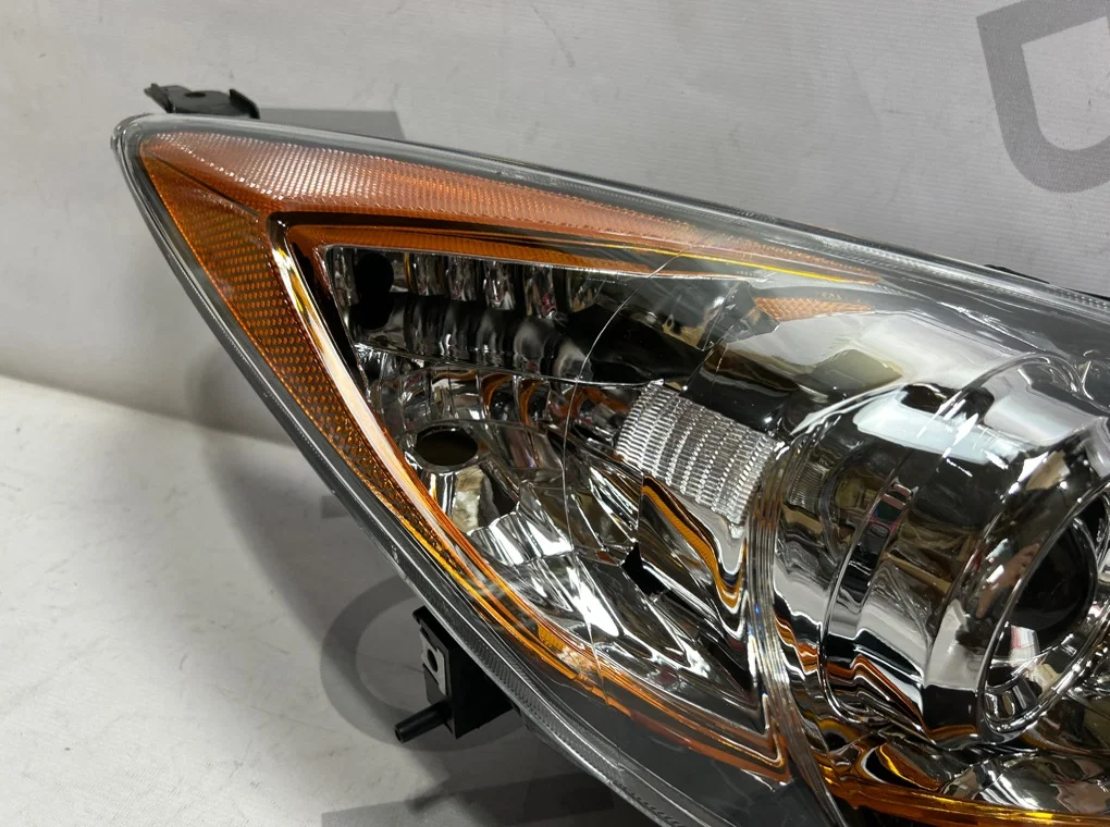 Фара правая Mazda 3 2 BL 2009-2013 - миниатюра 4