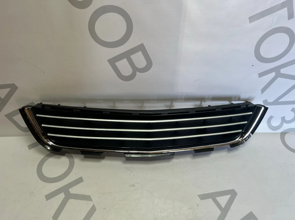 Решетка в бампер центральная Opel Astra H / FAMILY - миниатюра 2