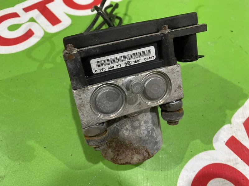 Блок ABS (насос) Toyota Avensis 2 2003-2008 - миниатюра 3