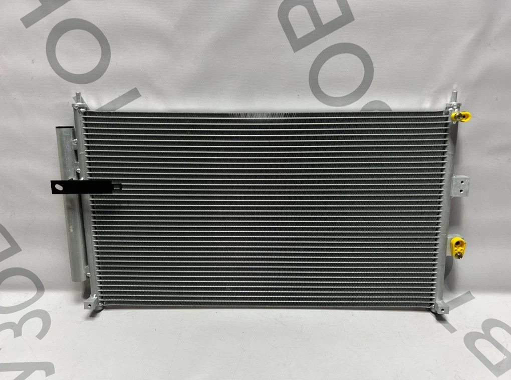 Радиатор кондиционера Honda Civic 8 2006-2011 - изображение 1