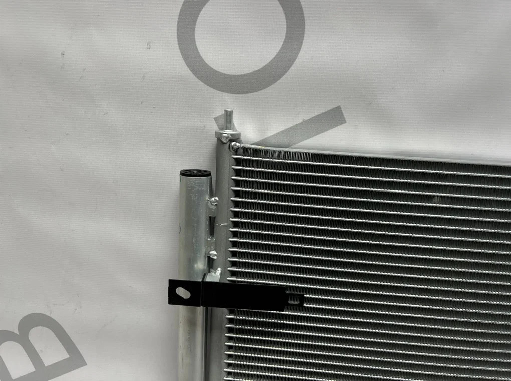 Радиатор кондиционера Honda Civic 8 2006-2011 - миниатюра 3