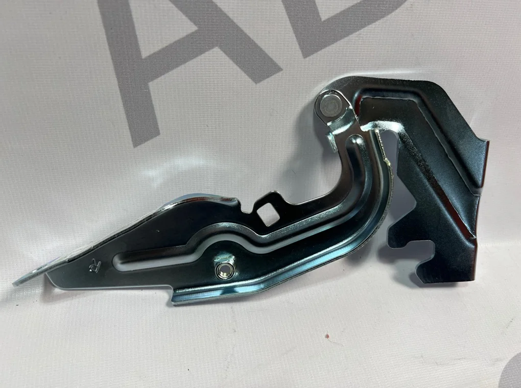 Петля капота правая Mitsubishi Lancer 10 2007-2017 - миниатюра 7
