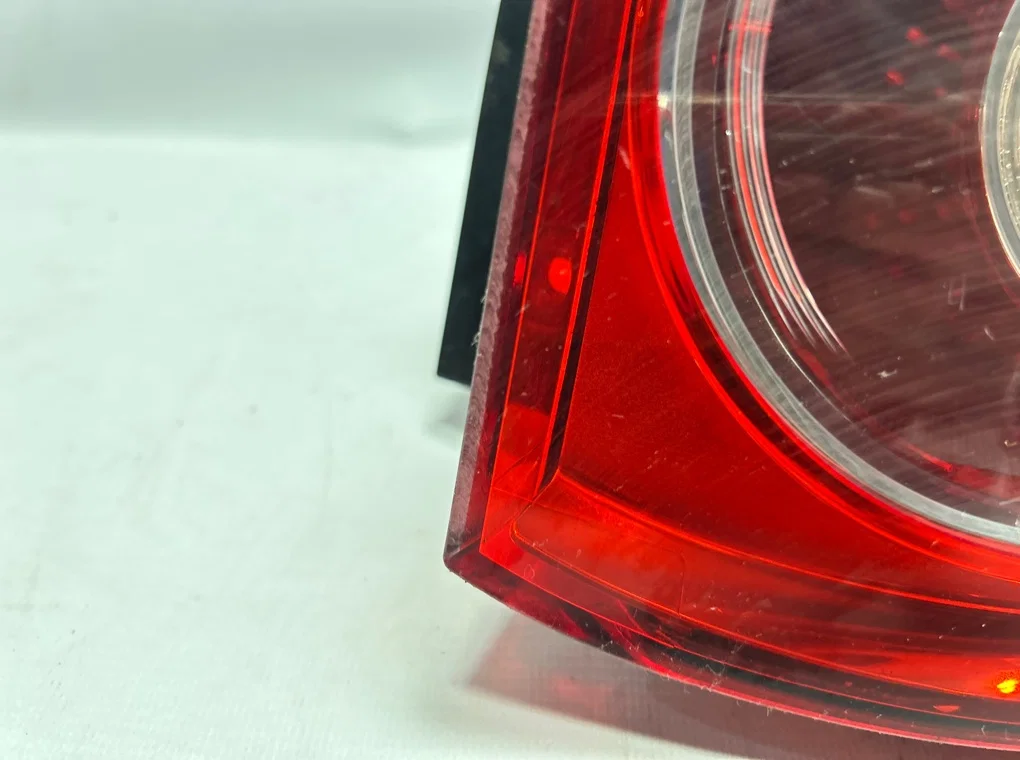 Фонарь задний правый наружный Volkswagen Tiguan 1 - миниатюра 6