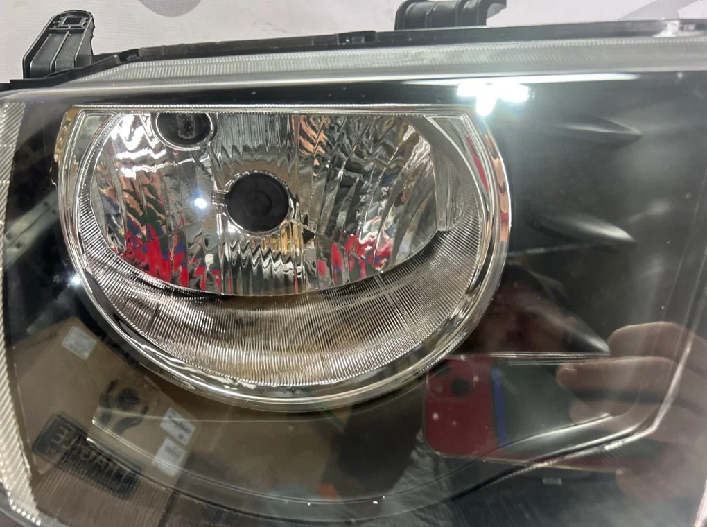 Фара правая Mitsubishi L200 2007-2014 - миниатюра 2