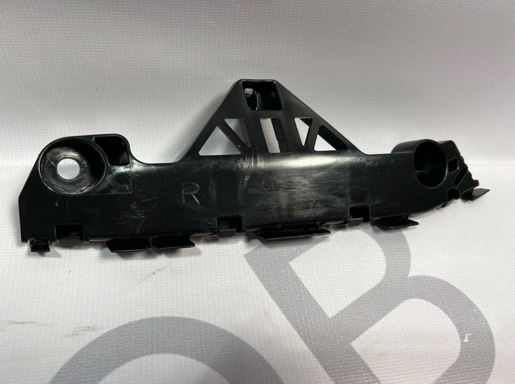 Кронштейн переднего бампера правый Mazda 3 BL - миниатюра 2