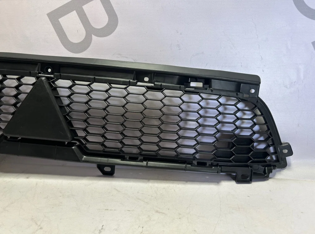 Решетка радиатора Mitsubishi Outlander 2 XL - миниатюра 5