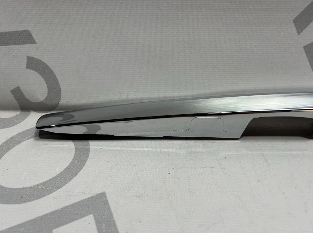 Молдинг крышки багажника Nissan Teana 2 J32 - миниатюра 2