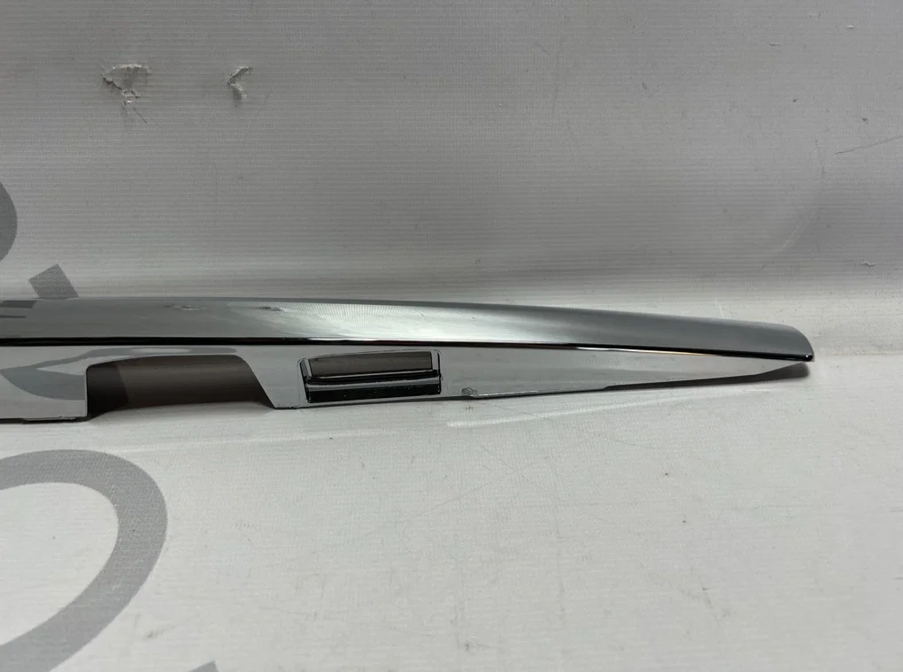 Молдинг крышки багажника Nissan Teana 2 J32 - миниатюра 4