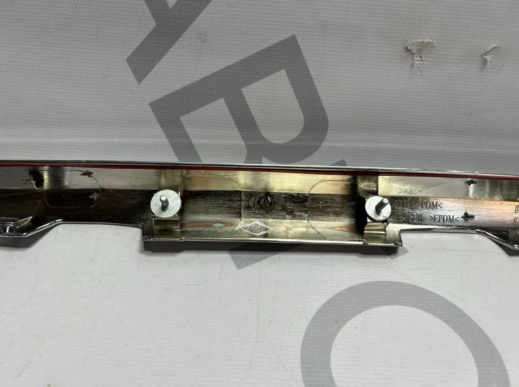 Молдинг крышки багажника Nissan Teana 2 J32 - миниатюра 7