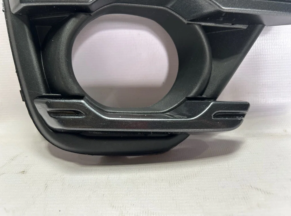 Рамка противотуманной фары правой Mazda CX-5 KE - миниатюра 3