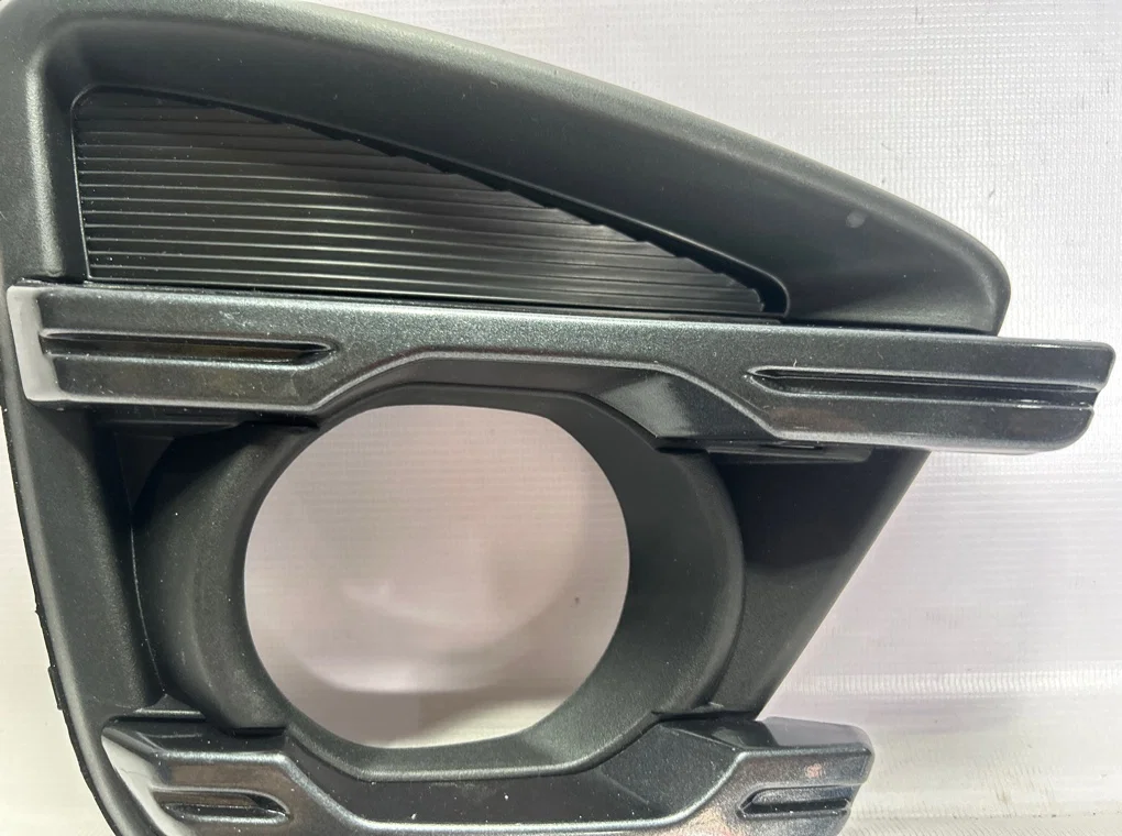 Рамка противотуманной фары правой Mazda CX-5 KE - миниатюра 4