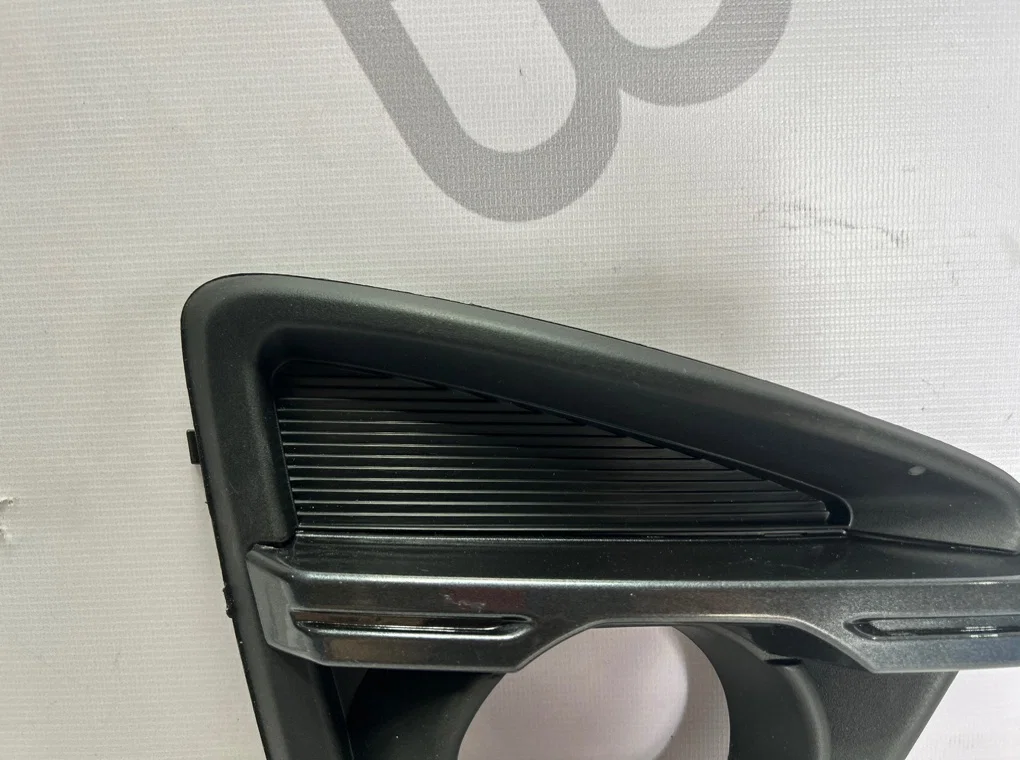 Рамка противотуманной фары правой Mazda CX-5 KE - миниатюра 5