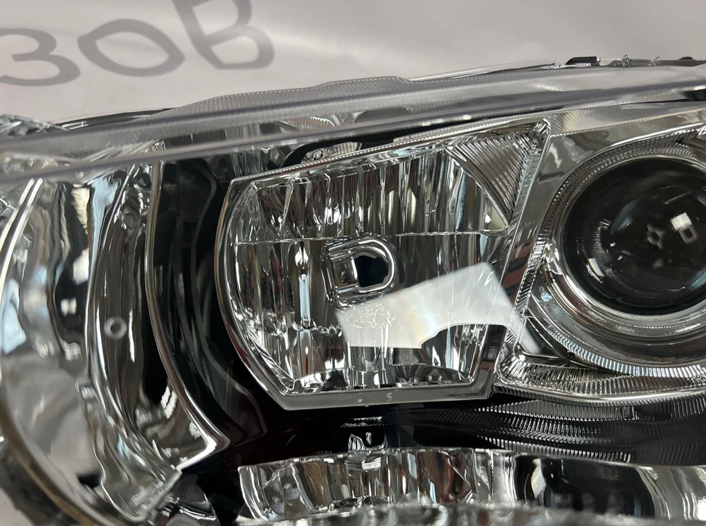 Фара левая Mitsubishi Outlander 2 XL 2010-2012 - миниатюра 4