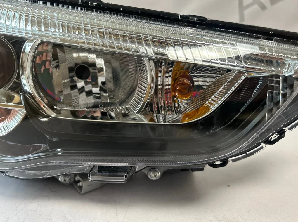Фара правая Mitsubishi ASX 1 2010-2020 - миниатюра 4