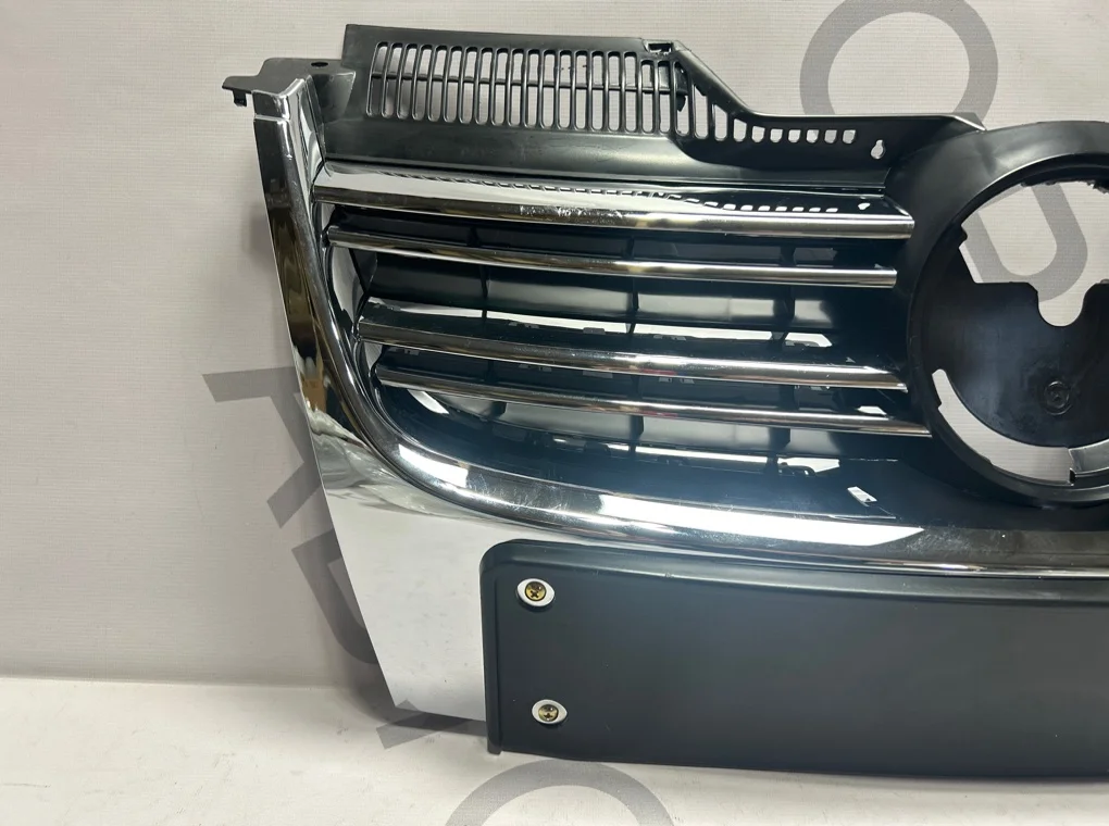 Решетка радиатора Volkswagen Jetta 5 2005-2011 - миниатюра 3