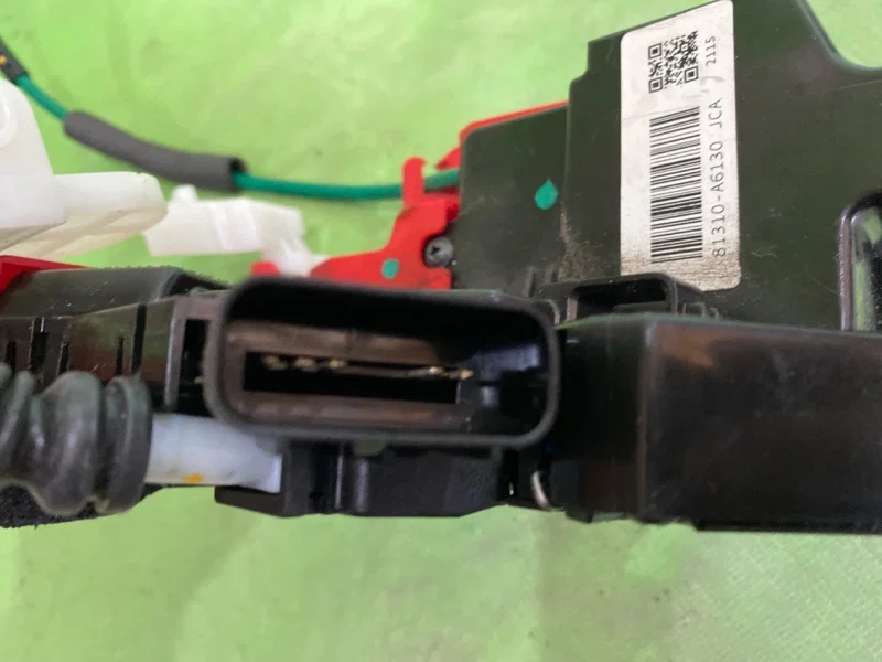 Замок двери передней левой Hyundai i30 2 GD - миниатюра 4