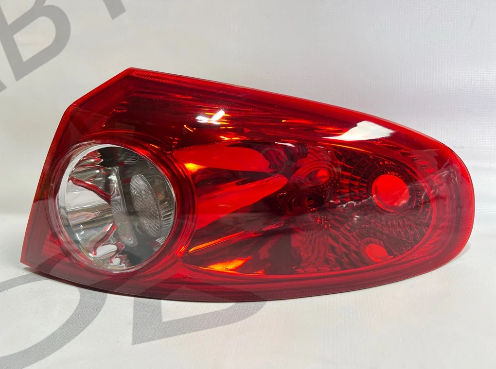 Фонарь задний правый Chevrolet Lacetti 2004- - миниатюра 2
