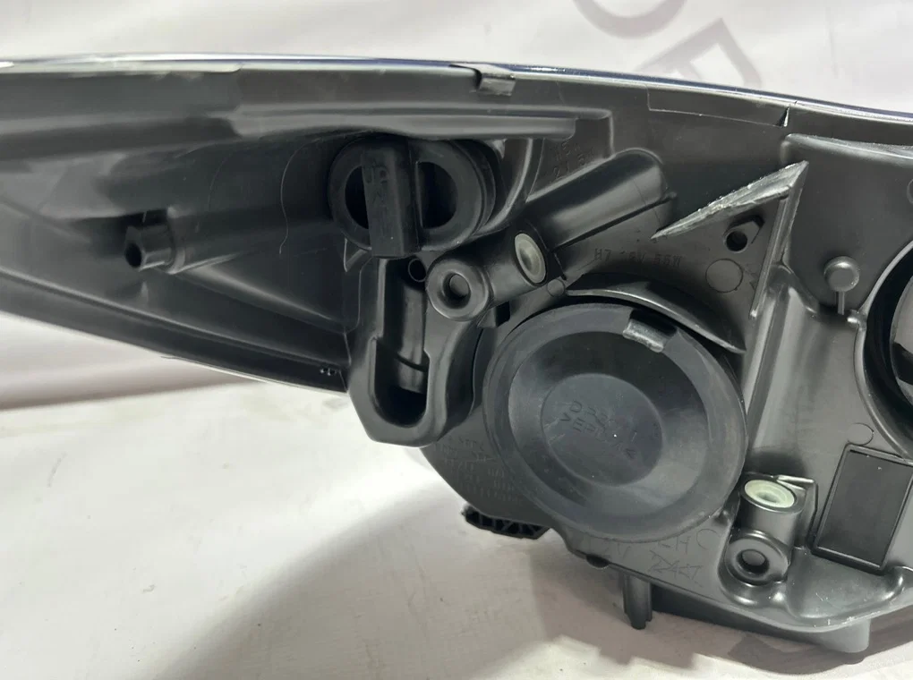 Фара левая Ford Focus 3 2011-2015 - миниатюра 8
