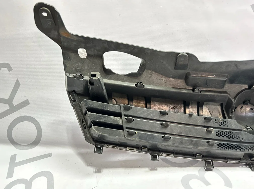 Решетка радиатора Opel Astra H 2007-2014 - миниатюра 6